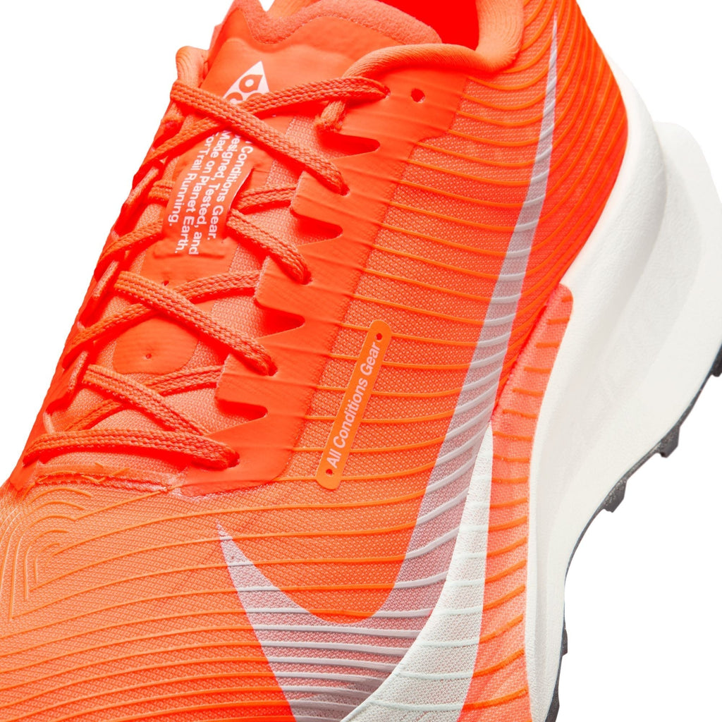 Men’s ACG Ultrafly Trail (801 - Hyper Crimson/White-Total Orange)