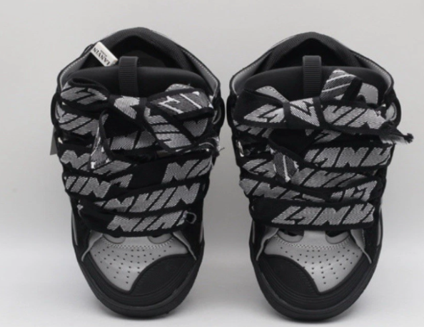 Curb Sneakers
