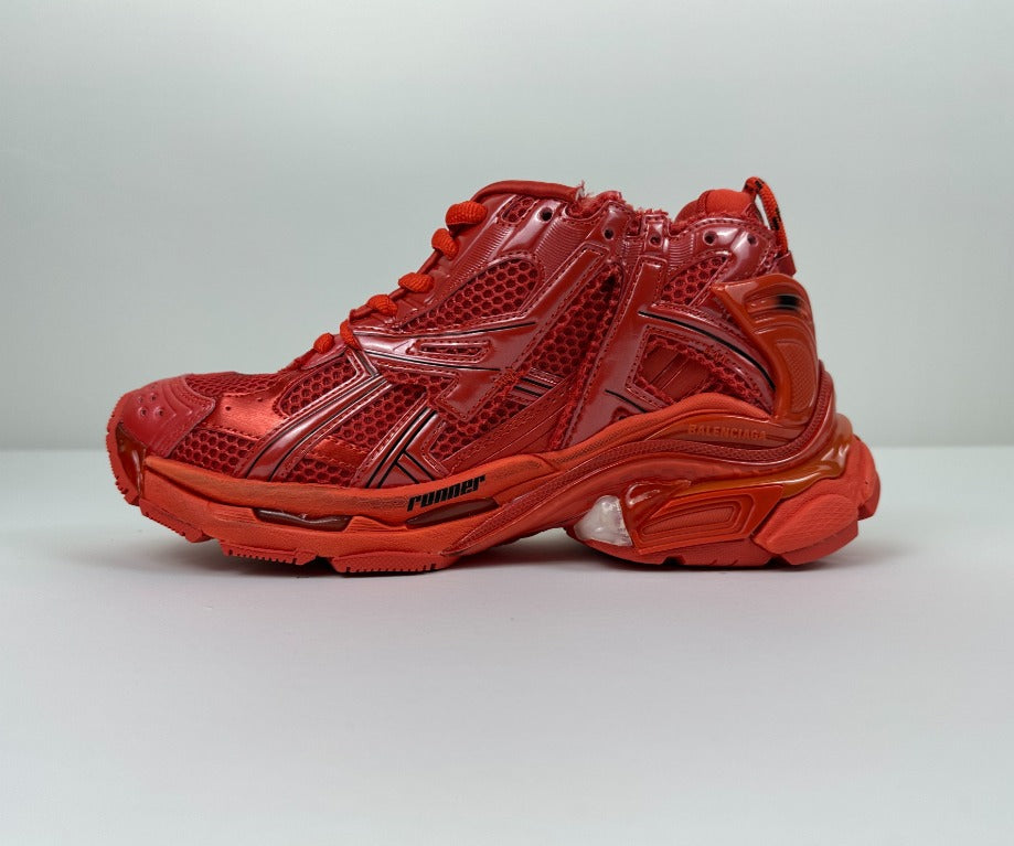 Runner Sneakers