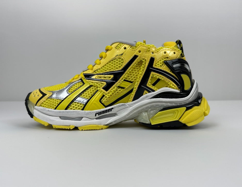 Runner Sneakers