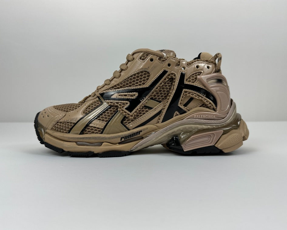 Runner Sneakers